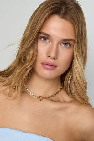 Nancy Patrice | Perlen-Gliederkette mit Frontverschluss – Gold