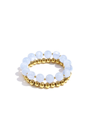 Nancy Patrice | Azure Perlen-Armbandset – Gold & Hellblau