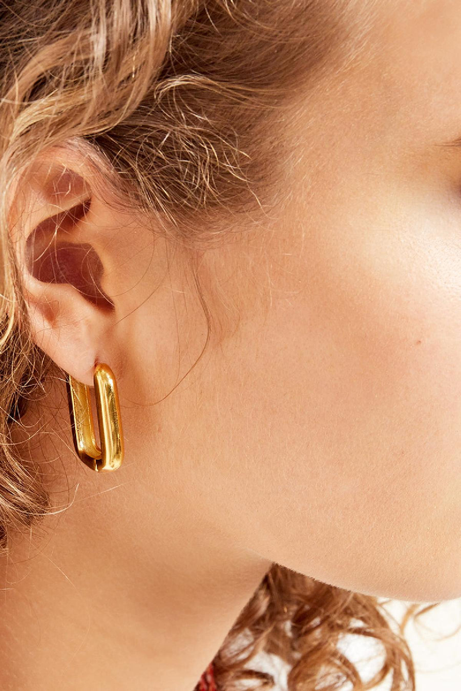 Nancy Patrice | Modern Edge Creolen – Gold